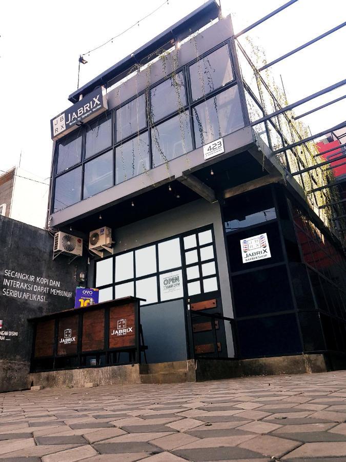 Jabrix Hotel Mitra Reddoorz Bandung Kültér fotó
