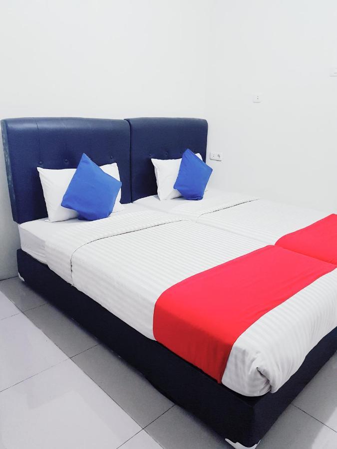Jabrix Hotel Mitra Reddoorz Bandung Szoba fotó