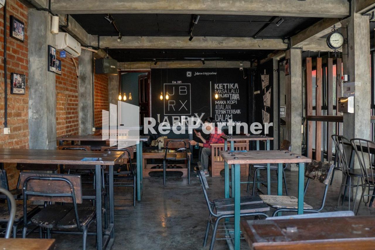 Jabrix Hotel Mitra Reddoorz Bandung Kültér fotó